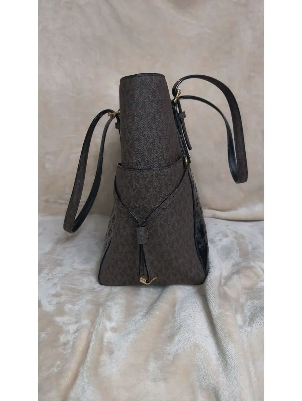 48. Michael Kors Voyager East/West Tote